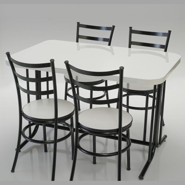 Conjunto de Mesa e Cadeiras